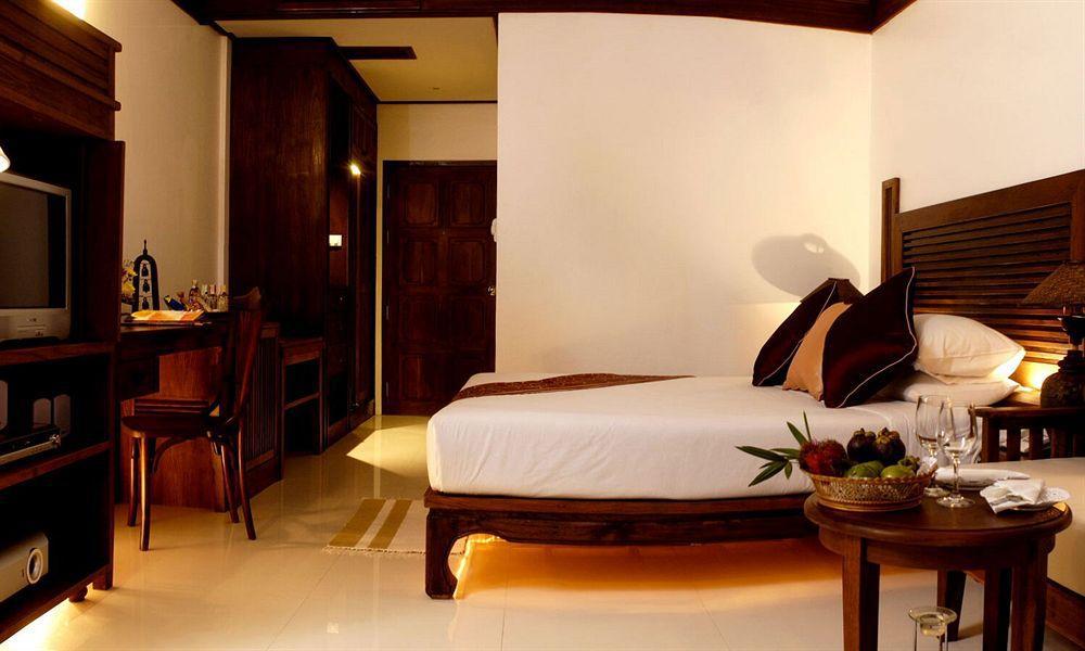 Safari Beach Hotel - SHA Extra Plus Patong Exterior foto