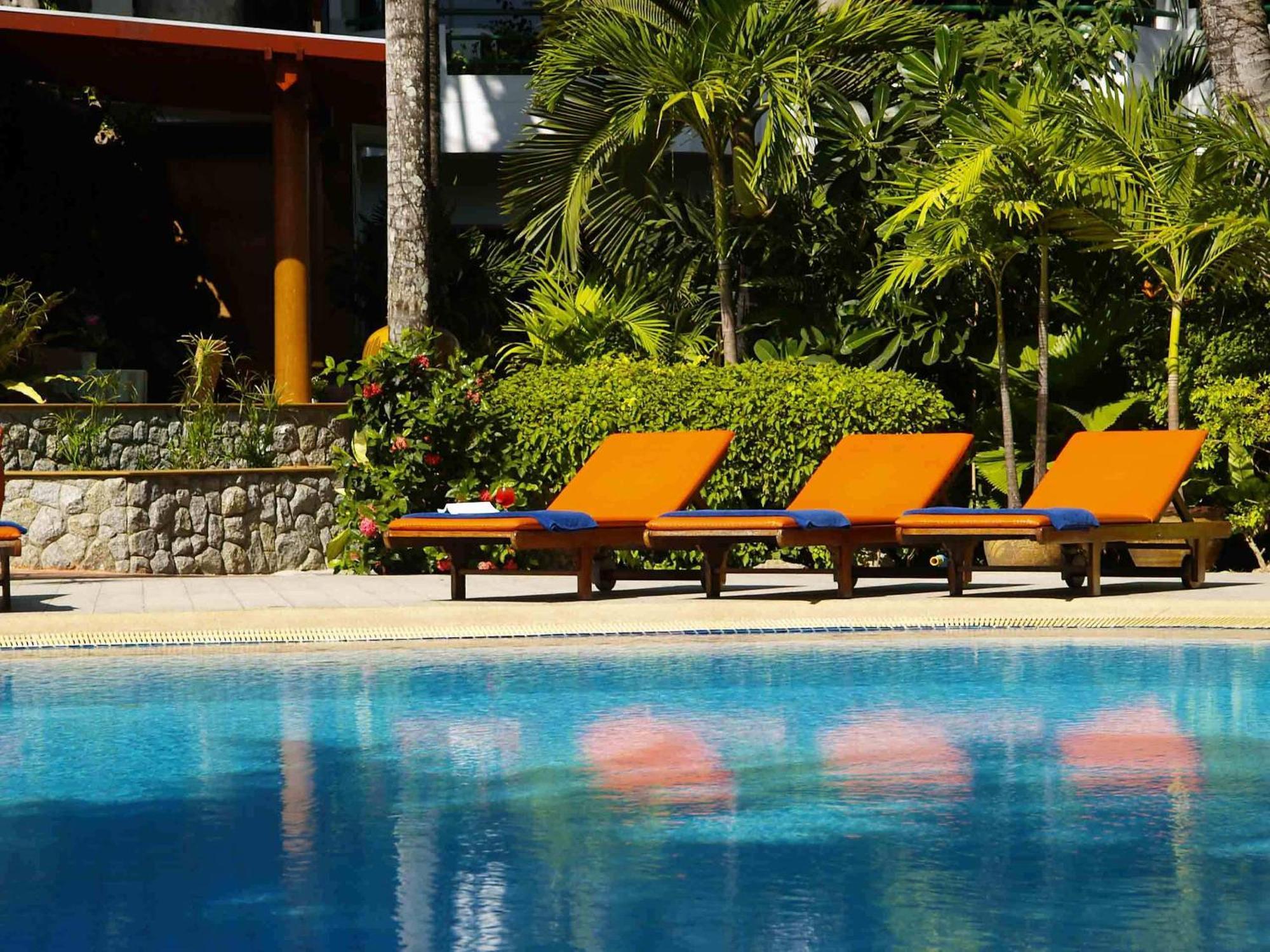 Safari Beach Hotel - SHA Extra Plus Patong Exterior foto