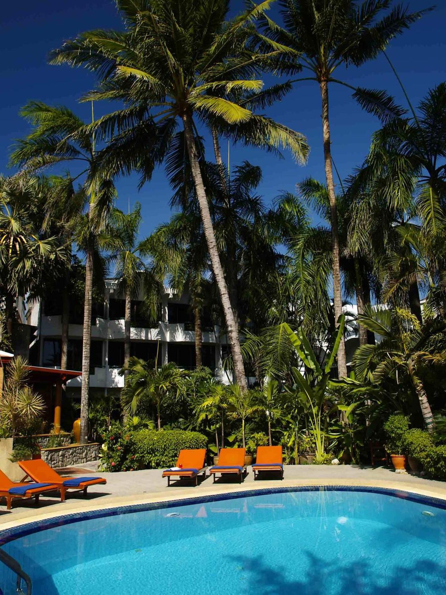 Safari Beach Hotel - SHA Extra Plus Patong Exterior foto
