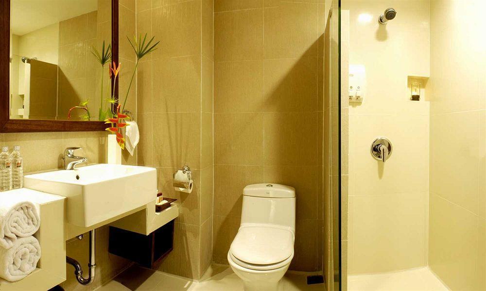Safari Beach Hotel - SHA Extra Plus Patong Exterior foto